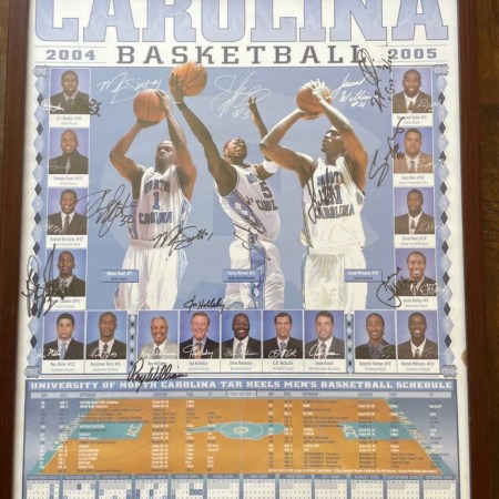 2004-2005 UNC Basketball National Champions Poster Signed Roy Williams +10 other